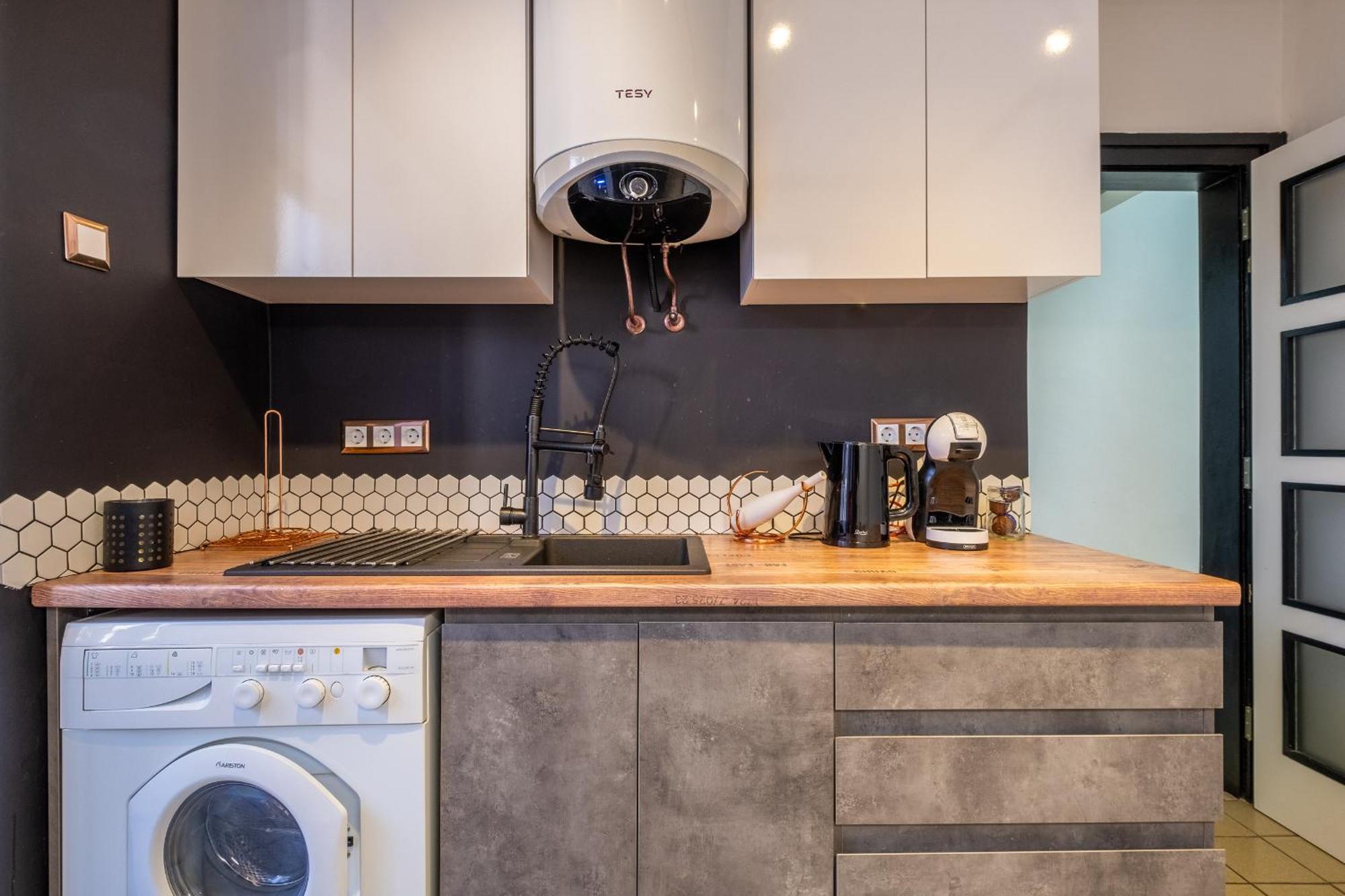 Modern , Spacious 2Br Apartment In Top Center Sofia Eksteriør billede