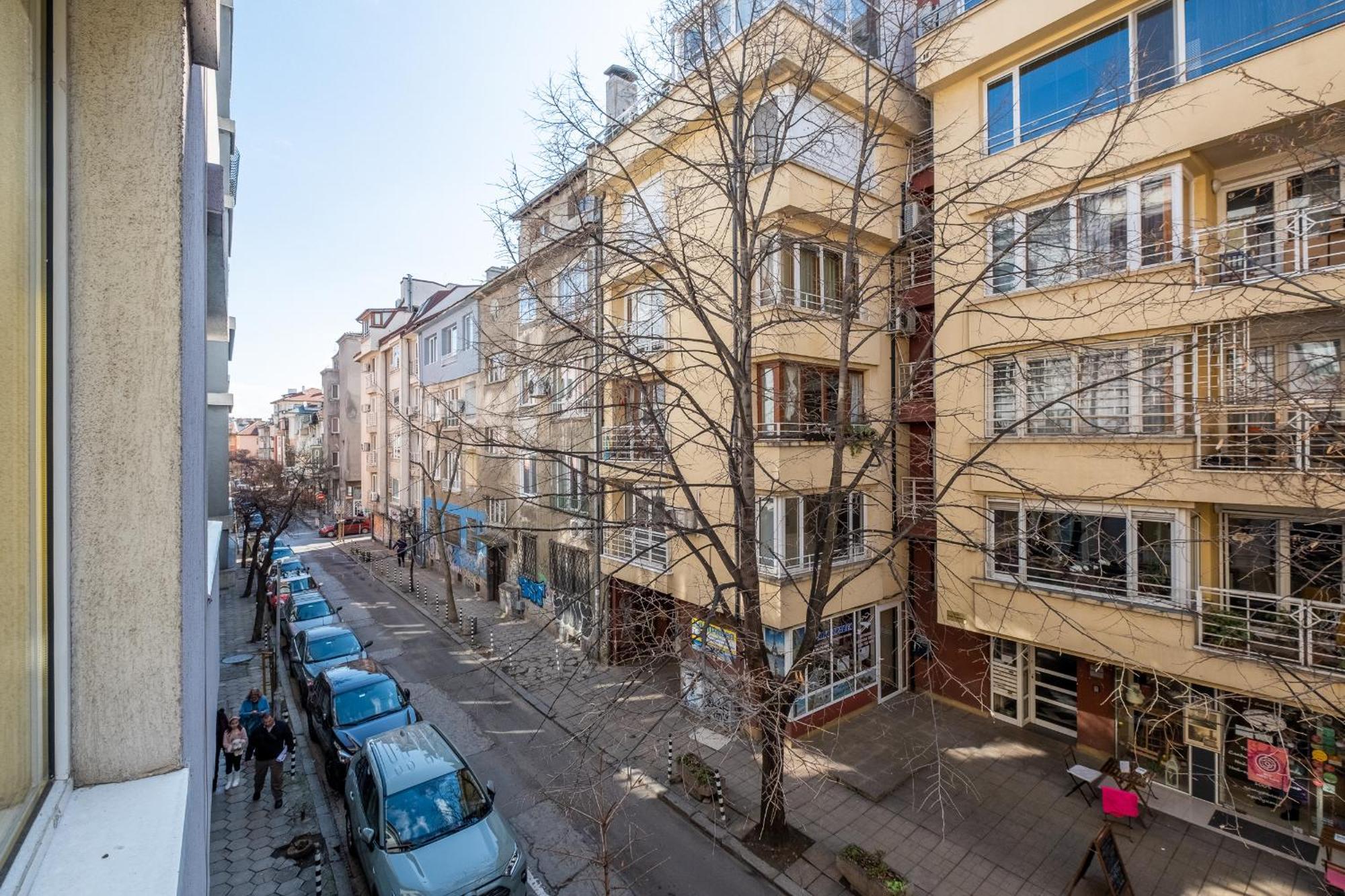 Modern , Spacious 2Br Apartment In Top Center Sofia Eksteriør billede